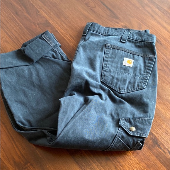 Carhartt Navy Utility Pants - 40 x 32 - relaxes fit - Picture 1 of 9